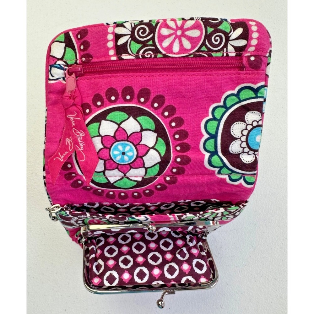 Vera Bradley Cupcakes Pink Compact Wallet‎ Lightweight Kiss Lock Coin Key Clip - Picture 4 of 11